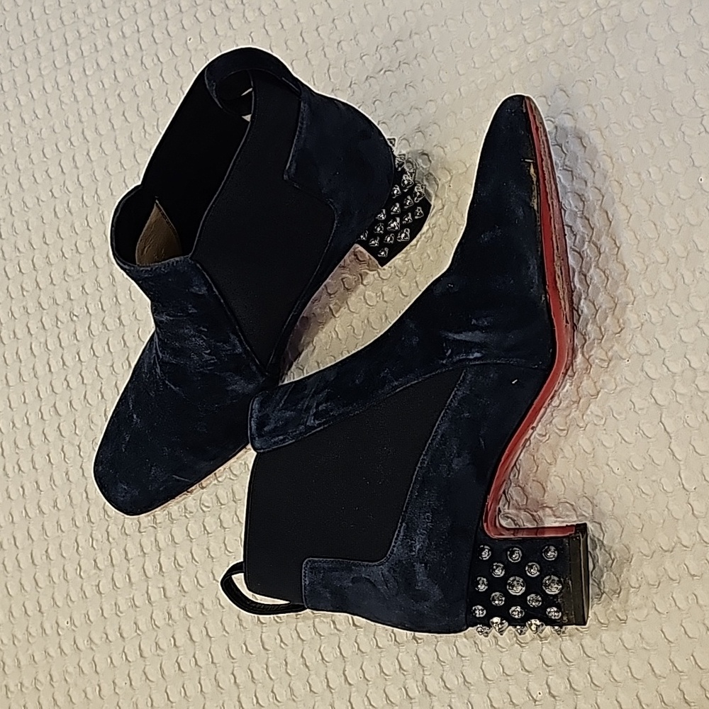 Christian Louboutin Spike Accents Blue Suede Chelsea Boots Size EU 39 US 9